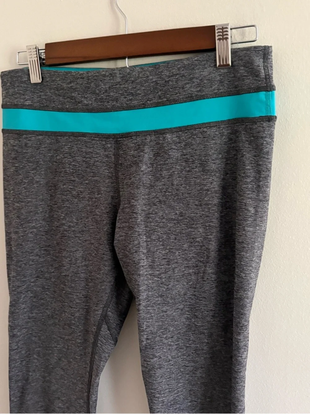 lululemon athletica comfortable gray